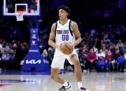 新秀表现抢眼，引领球队走向胜利的简单介绍