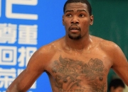 震撼！汉密尔顿在拳击赛场爆冷取胜！的简单介绍