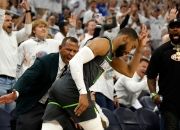 格林，绝杀战胜，雄鹿！