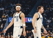 库里惊艳全场，东契奇助攻爆棚，关键时刻神级表现逆转取胜！