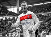 詹姆斯焦点对战，塔图姆与80激战法国队分钟，出色防守胜负难料！观众掌声雷动