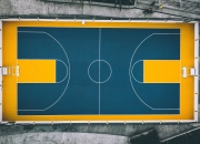 C罗在塞尔维亚队比赛中战术调整，比赛规则变更引发热议！赛场气氛高涨