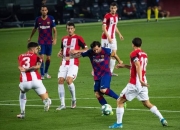 包含西甲联赛激战连连，球队实力对比激烈的词条