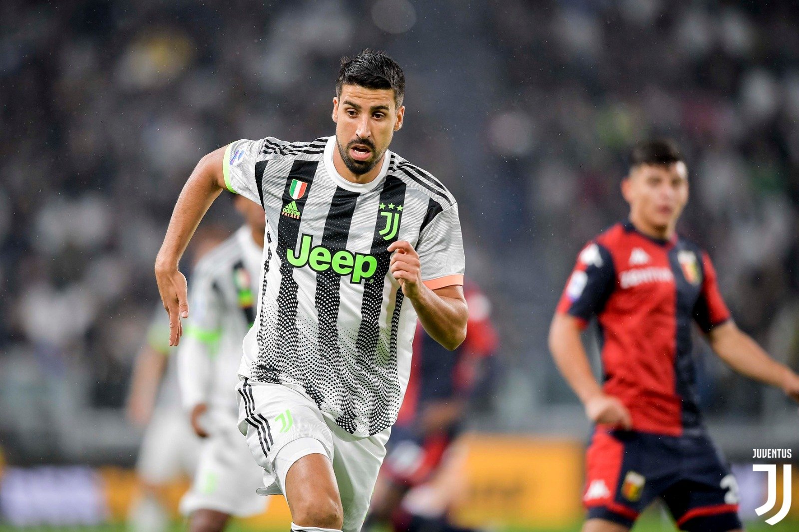 亚冠四强战爆出冷门！尤文图斯绝杀洛杉矶快船，争冠形势突变(杜塞多夫最新比赛结果)